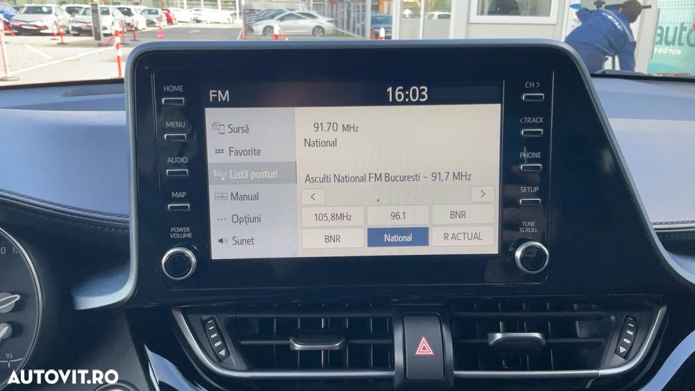 Toyota C-HR 1.8 HSD 4x2 CVT C-ult - 24