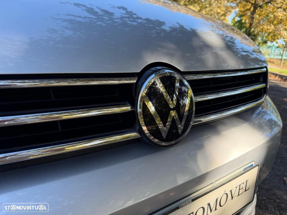 VW Touran 2.0 TDI Highline DSG - 18