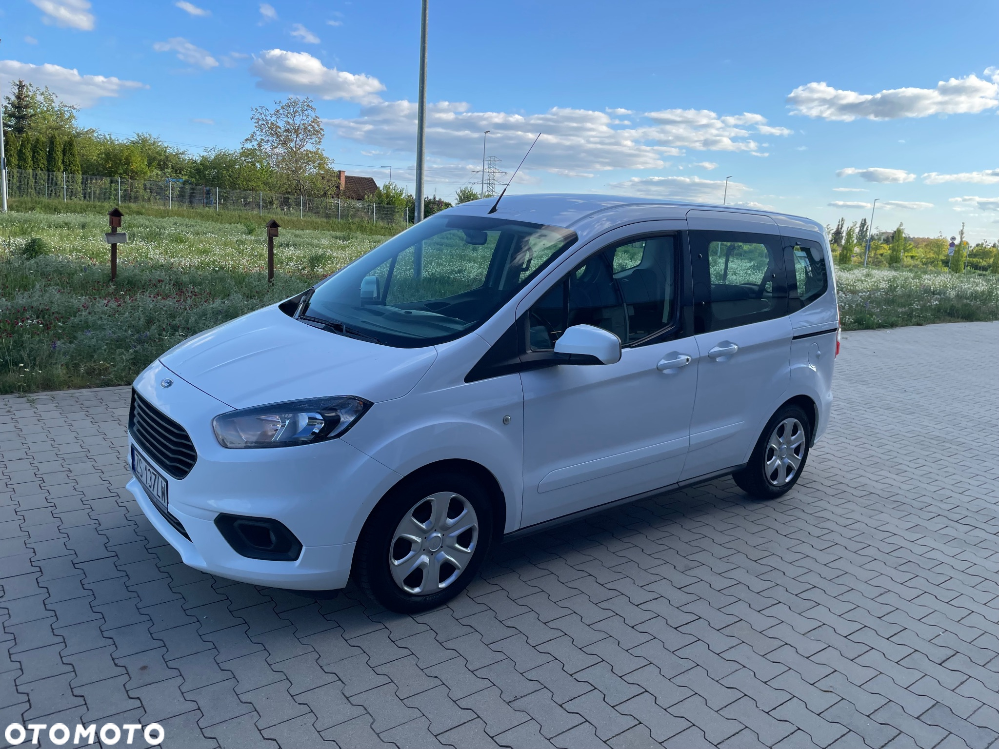 Ford Tourneo Courier 1.5 TDCi Trend - 2