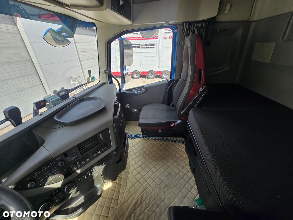 Volvo FH4 Globetrotter - 34