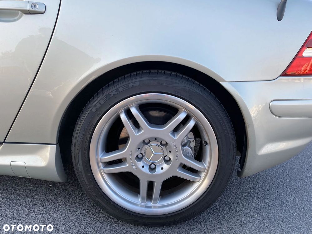 Mercedes-Benz SLK 55 AMG - 7