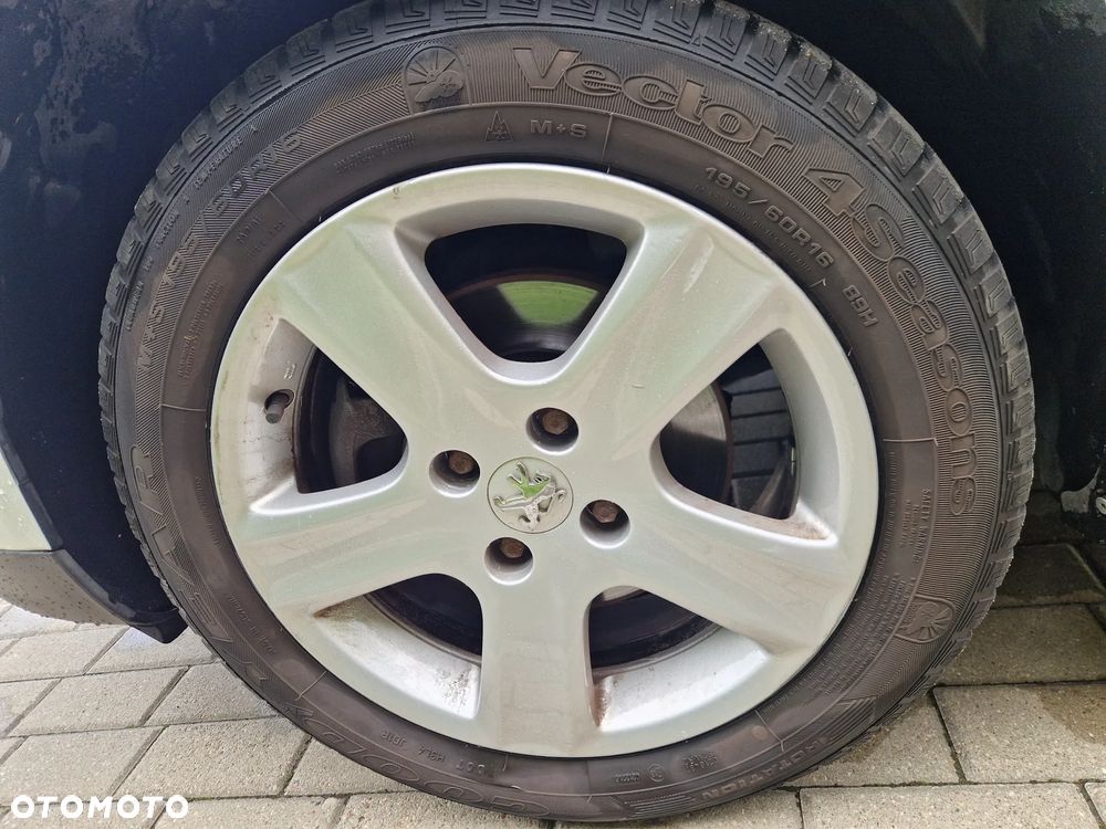 Peugeot 2008 1.6 VTi Active - 7