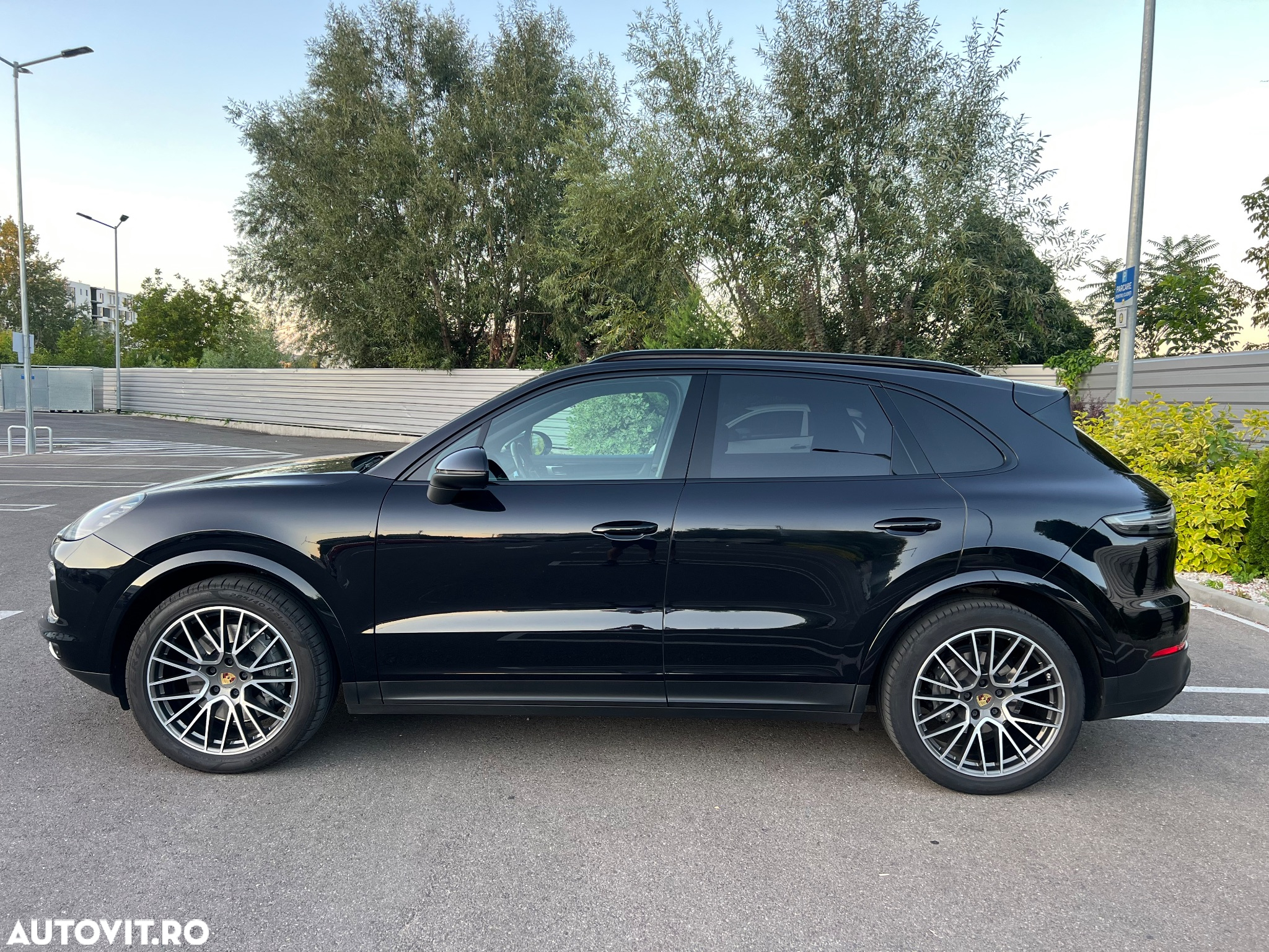 Porsche Cayenne S - 4