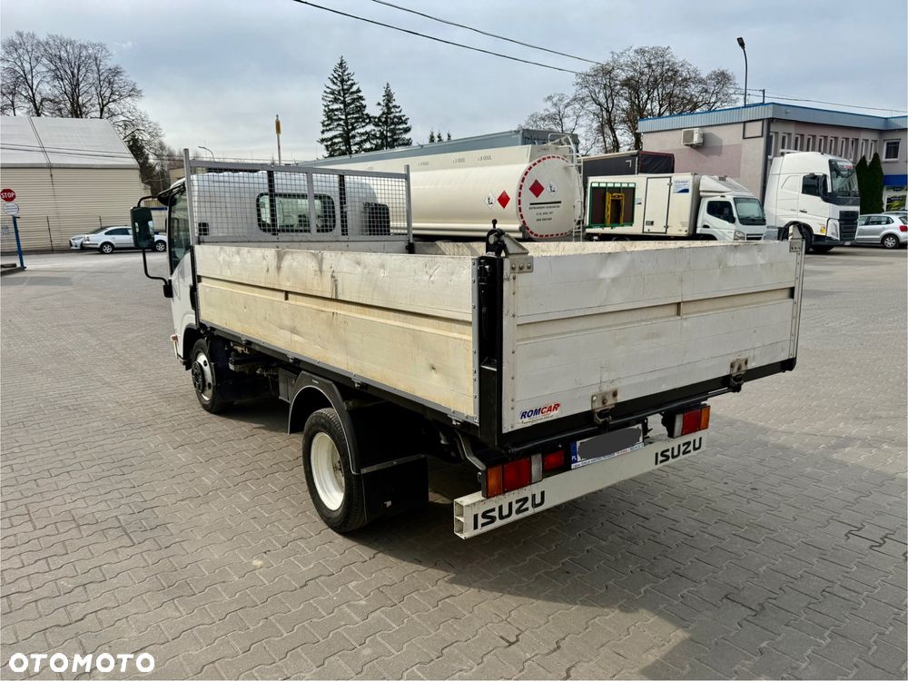 Isuzu ROMCAR M27 - 7