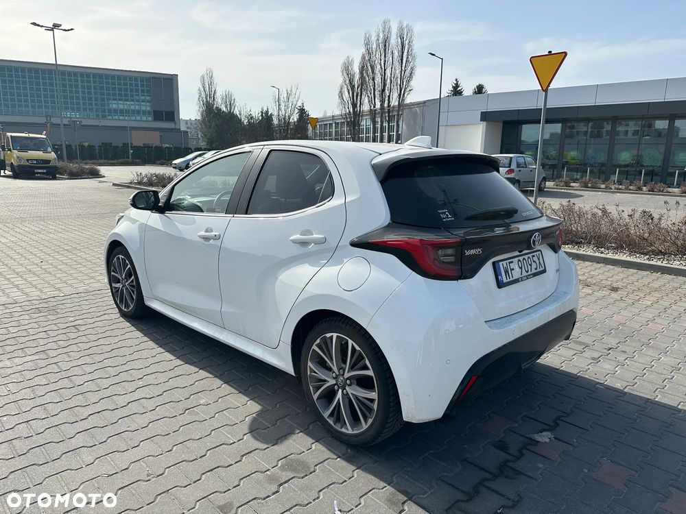 Toyota Yaris 2023 photo 5