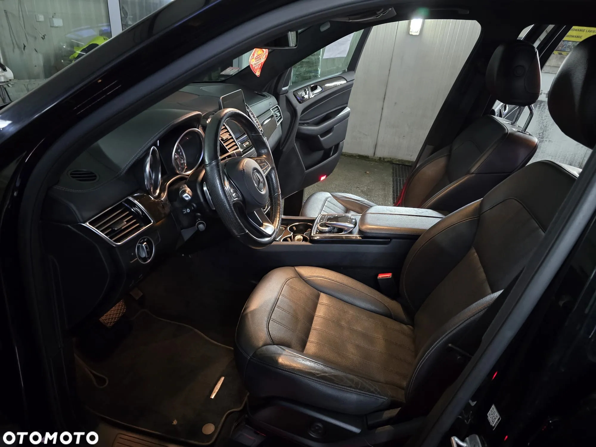 Mercedes-Benz GLS 400 4Matic 9G-TRONIC - 18
