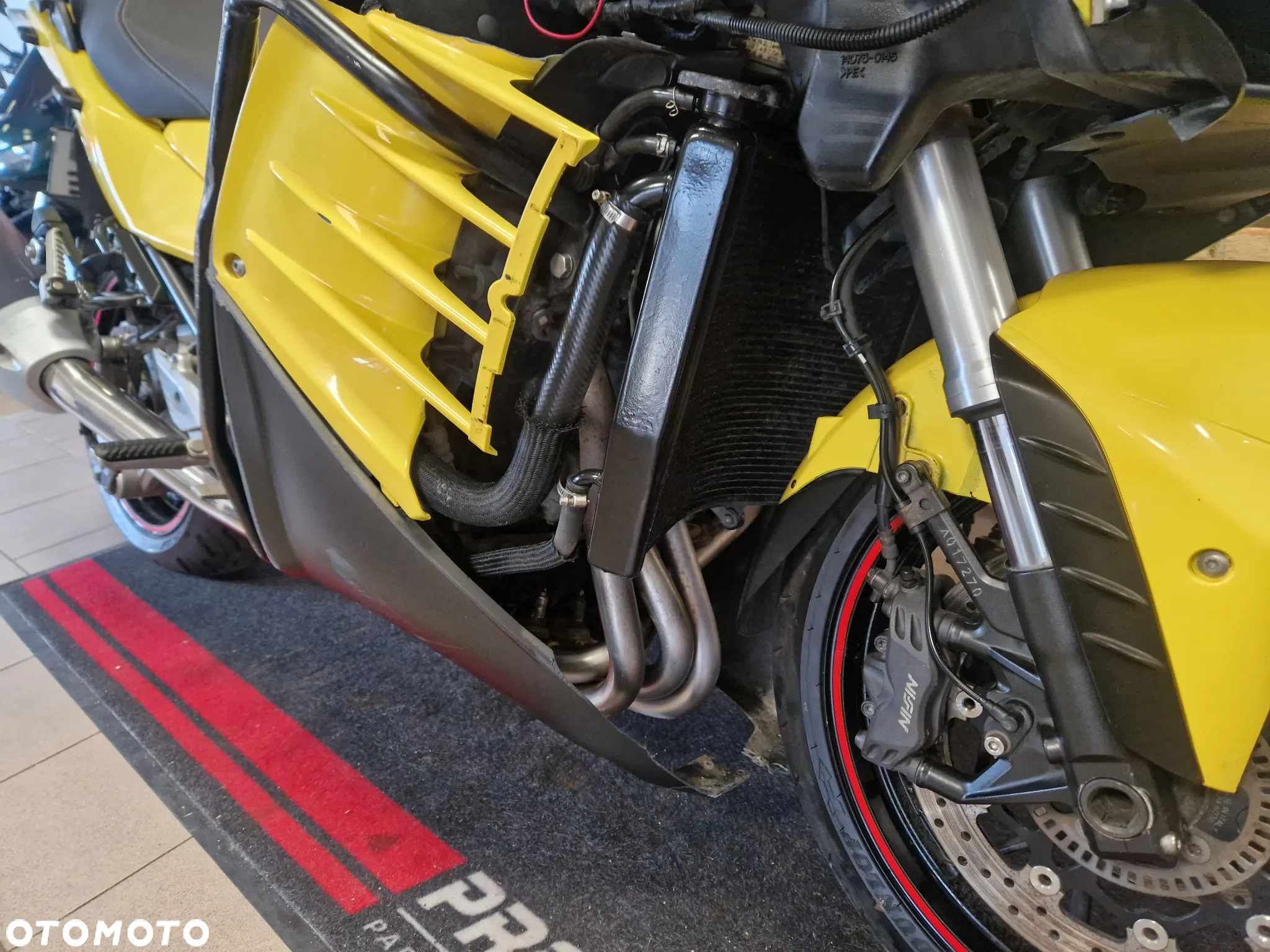 Kawasaki GTR - 29