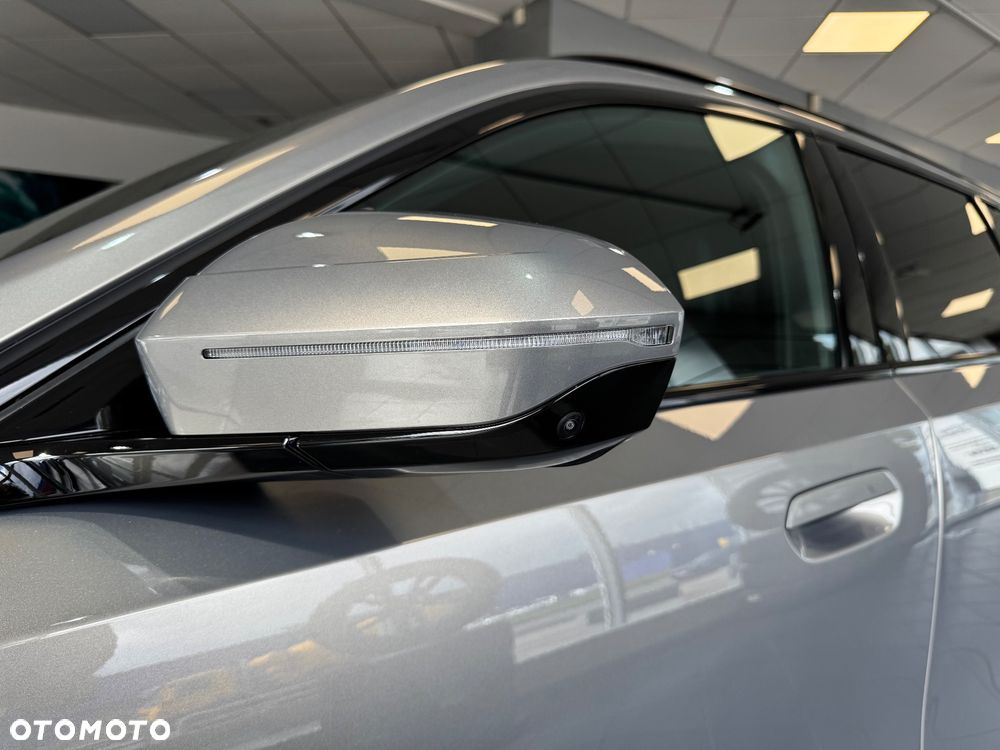 BMW Seria 5 540d xDrive - 15