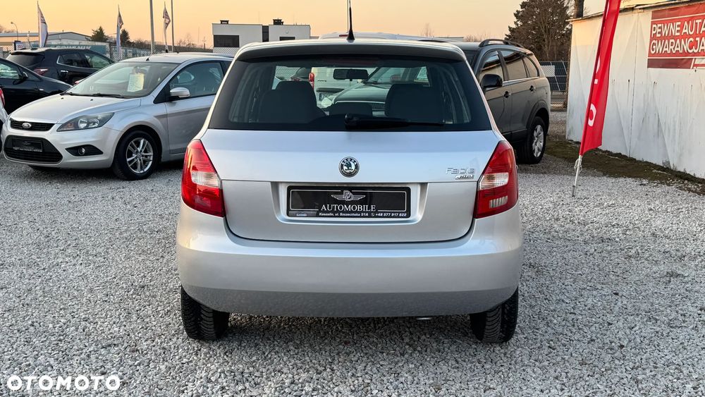 Skoda Fabia 1.2 HTP STYLE EDITION - 13