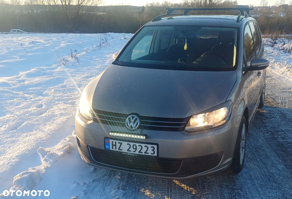 Volkswagen Touran - 1