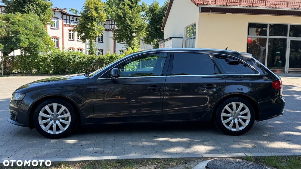 Audi A4 Avant 2.0 TFSI Quattro - 8