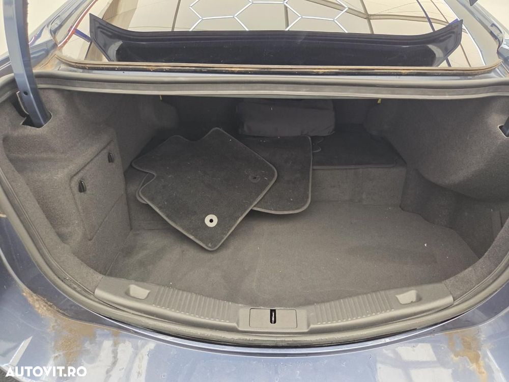Ford Mondeo 2.0 HEV Titanium - 13