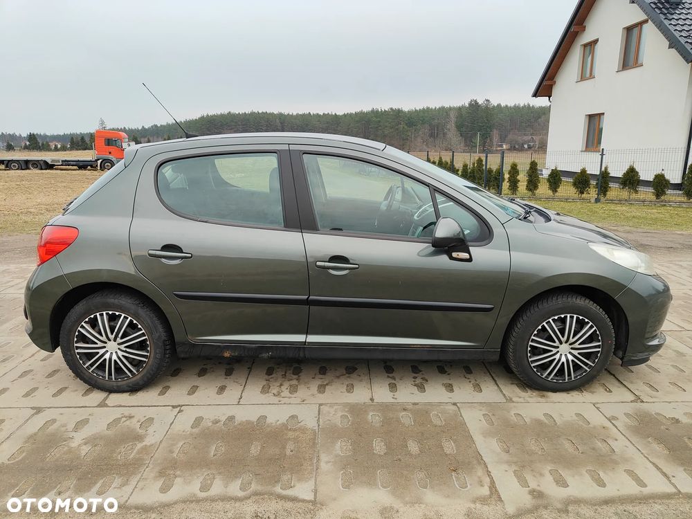 Peugeot 207 1.6 - 6