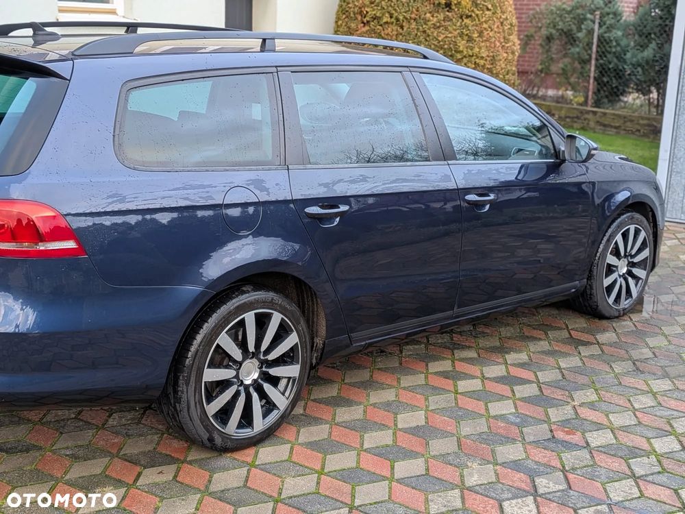Volkswagen Passat 1.6 TDI Trendline - 4