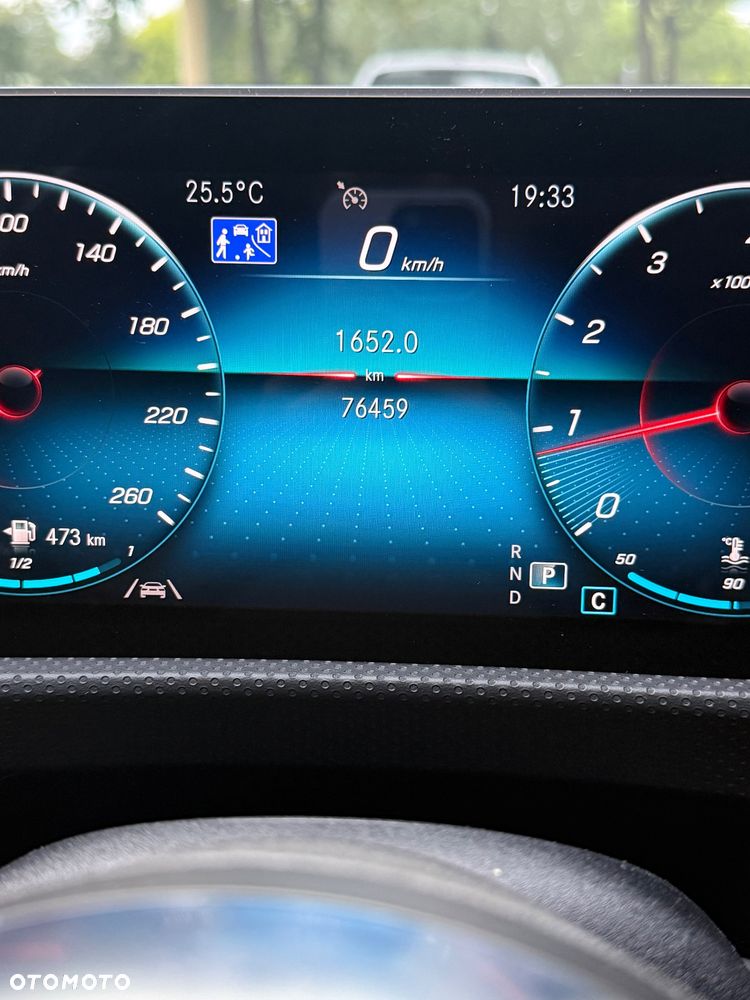 Mercedes-Benz CLA 180 AMG Line 7G-DCT - 24