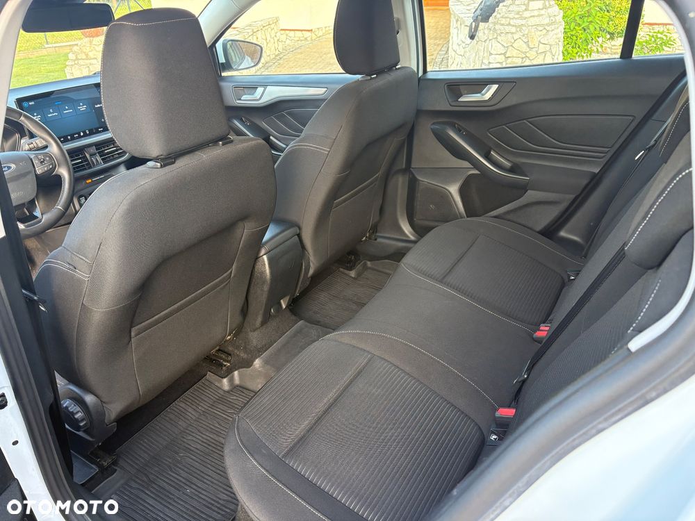 Ford Focus 1.0 EcoBoost Titanium - 9