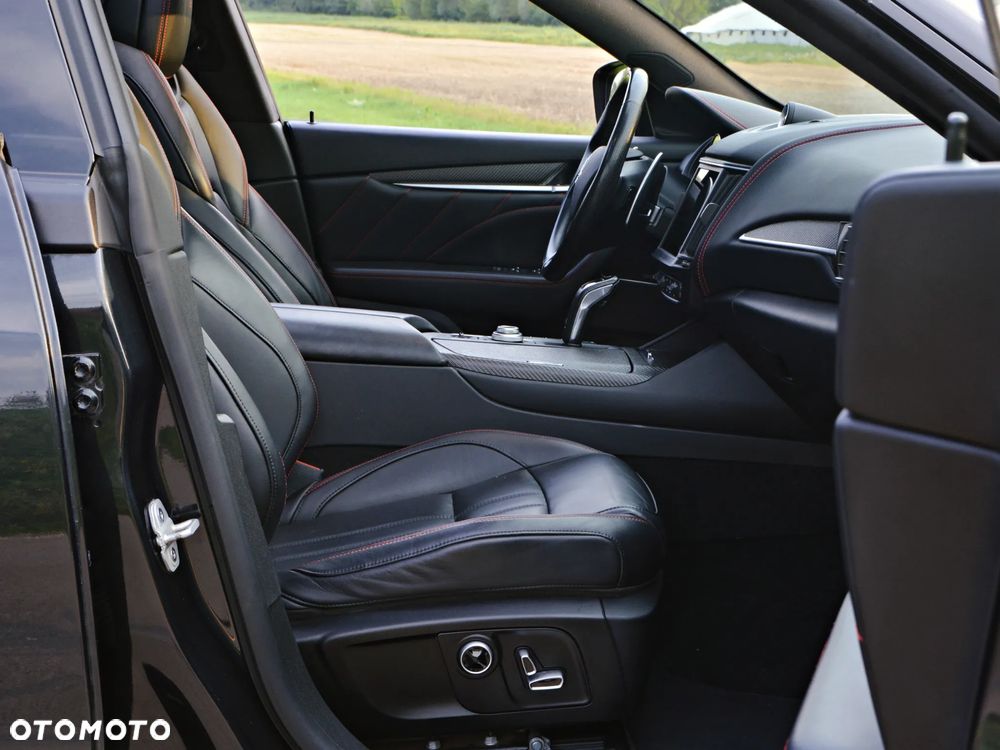 Maserati Levante S Q4 GranSport - 24