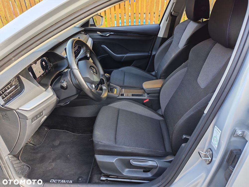 Skoda Octavia 2.0 TDI Ambition - 6