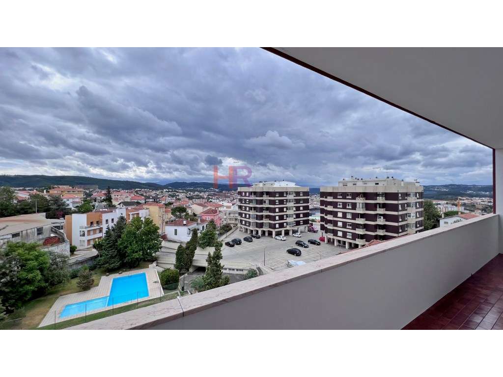 Coimbra arrenda-se quarto zona da Avenida Dias da Silva em Coimbra. - Grande imagem: 3/17