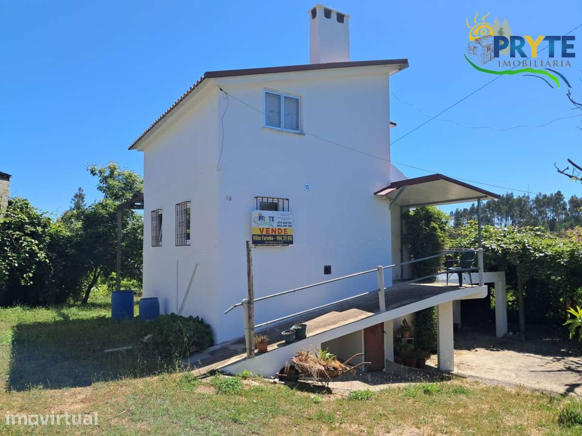 Quinta composta por moradia T4 situada perto de Cernache do Bonjardim - Grande imagem: 3/31