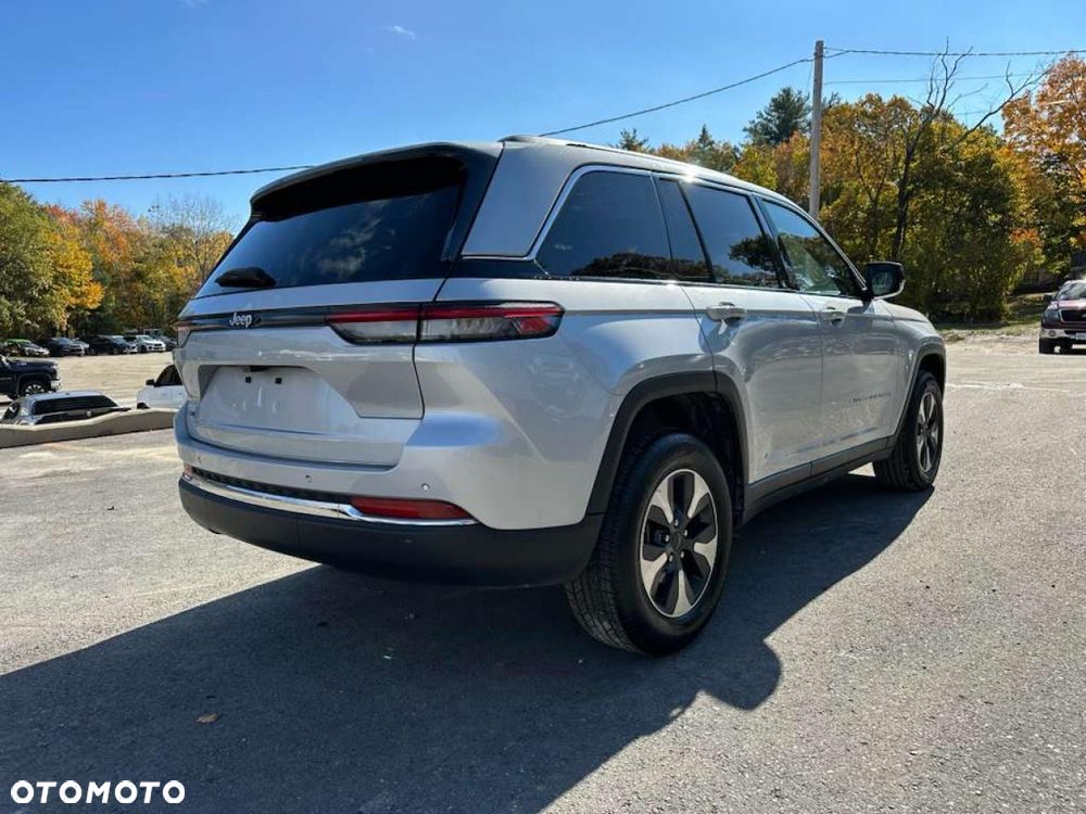 Jeep Grand Cherokee - 4