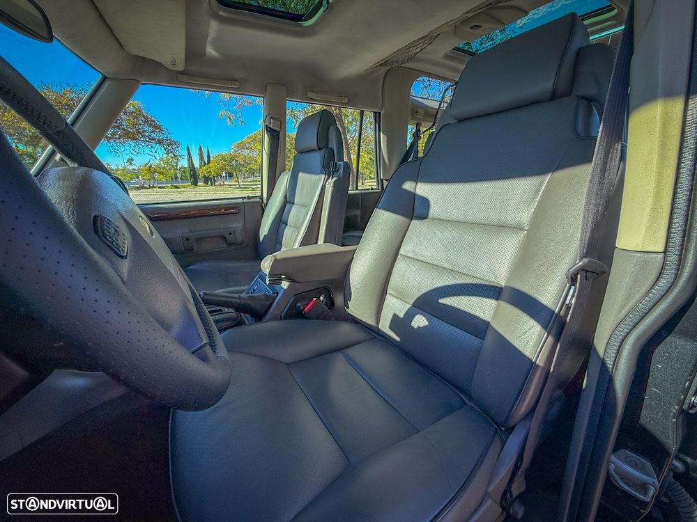 Land Rover Discovery - 32