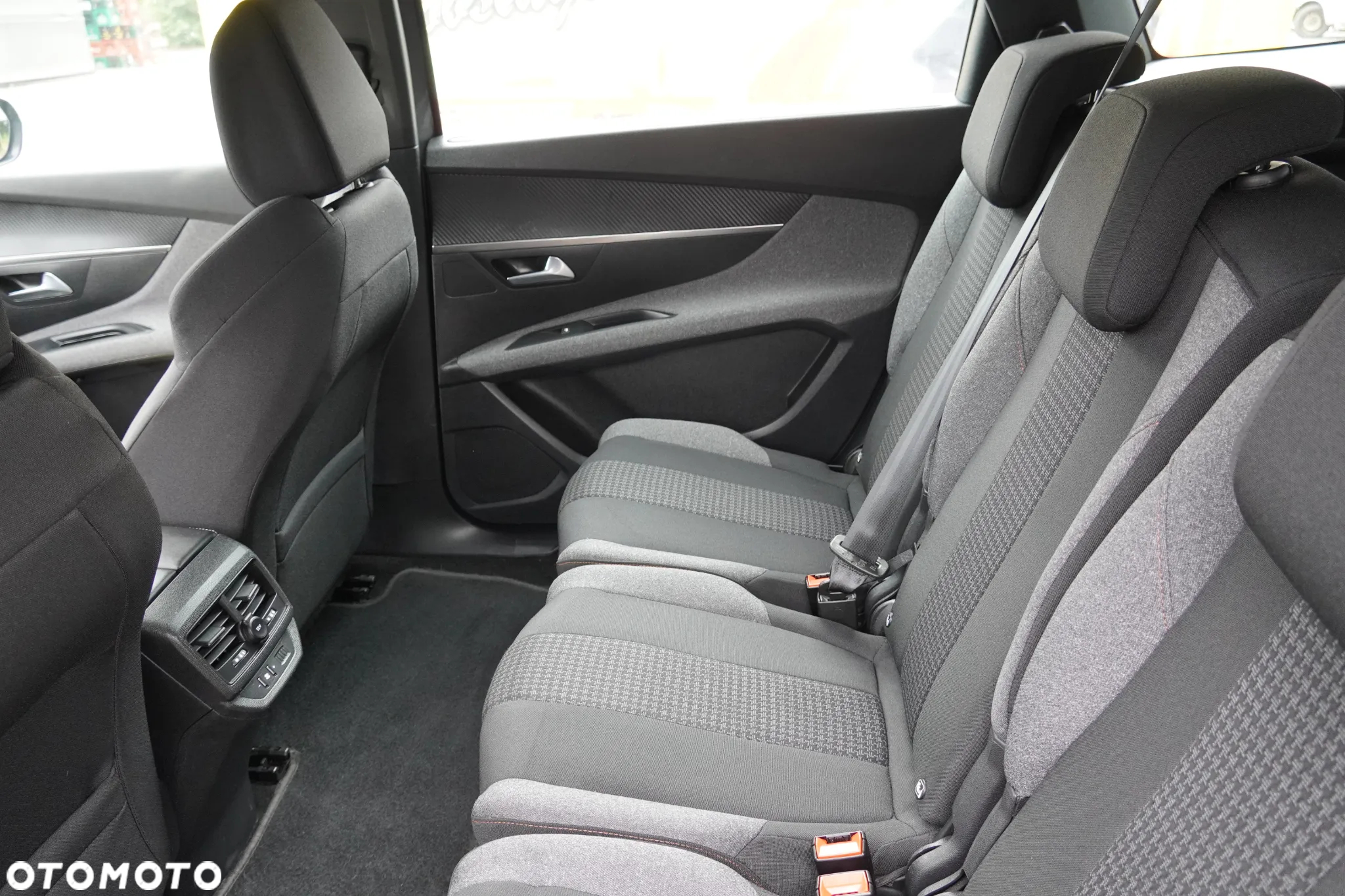 Peugeot 5008 1.5 BlueHDi Active Pack S&S EAT8 - 18