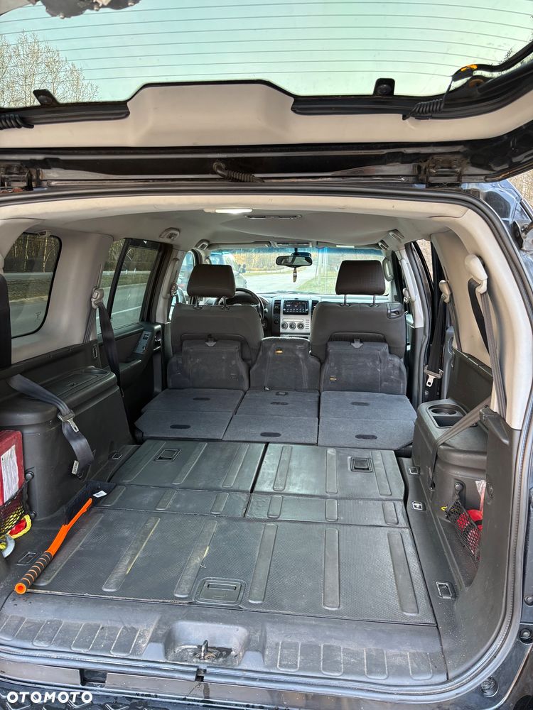 Nissan Pathfinder 2.5 DCi Elegance / LE - 9