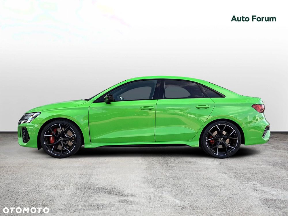Audi RS3 Limousine - 3