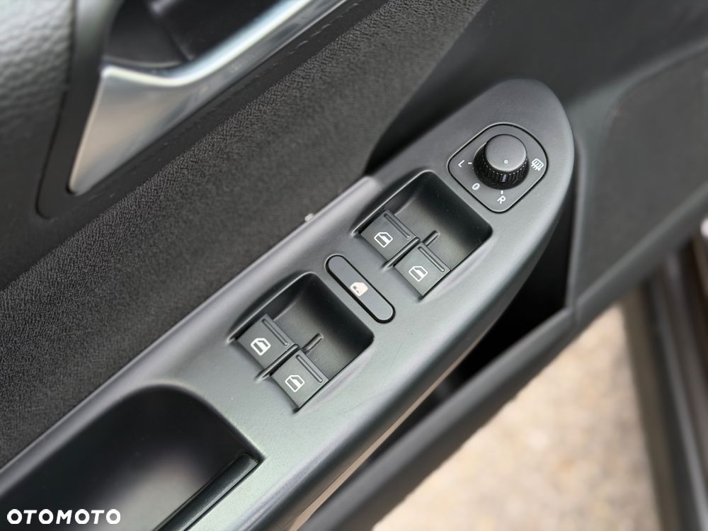 Volkswagen Passat 1.4 TSI Comfortline - 29