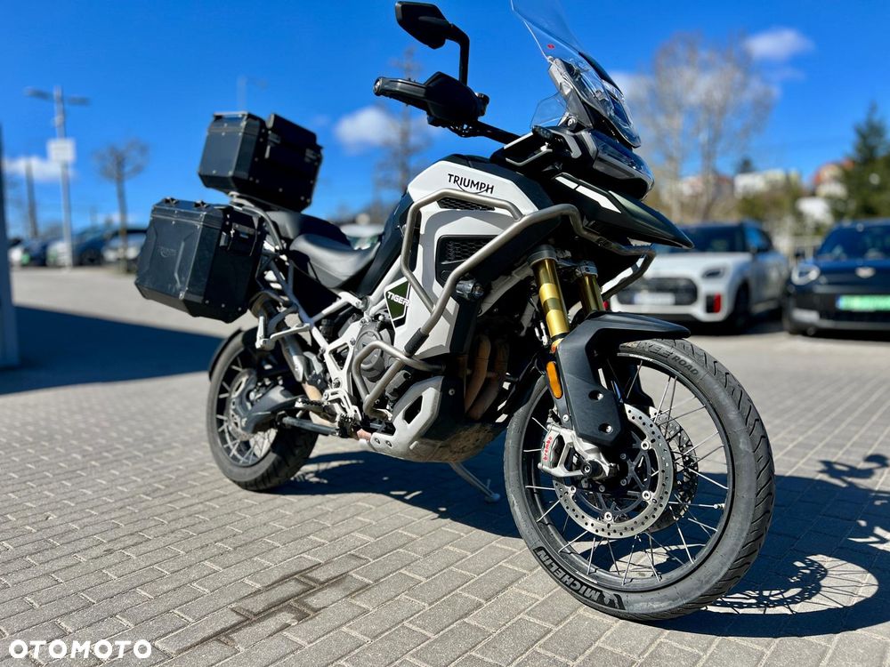 Triumph Tiger - 1