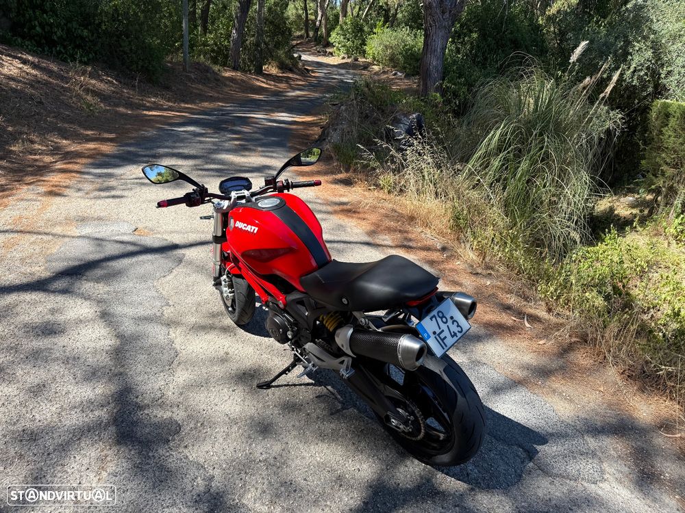Ducati Monster 696 - 10
