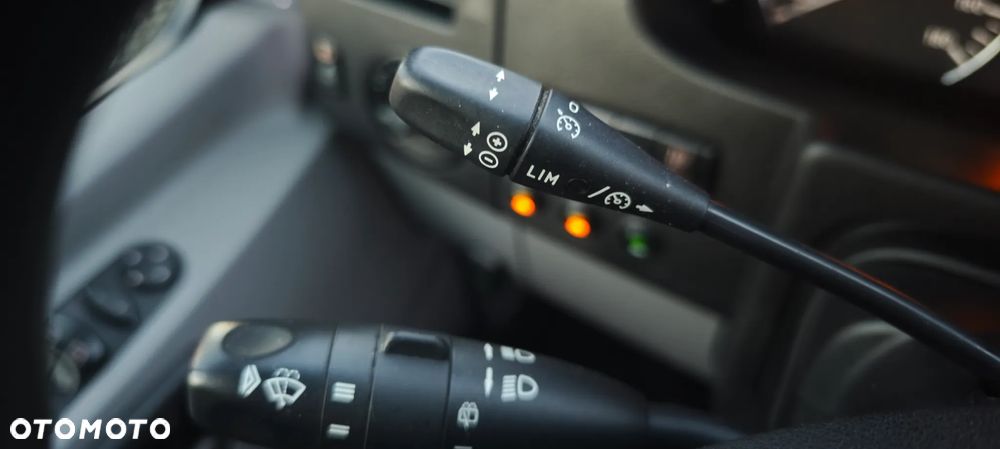 Mercedes-Benz Sprinter - 16