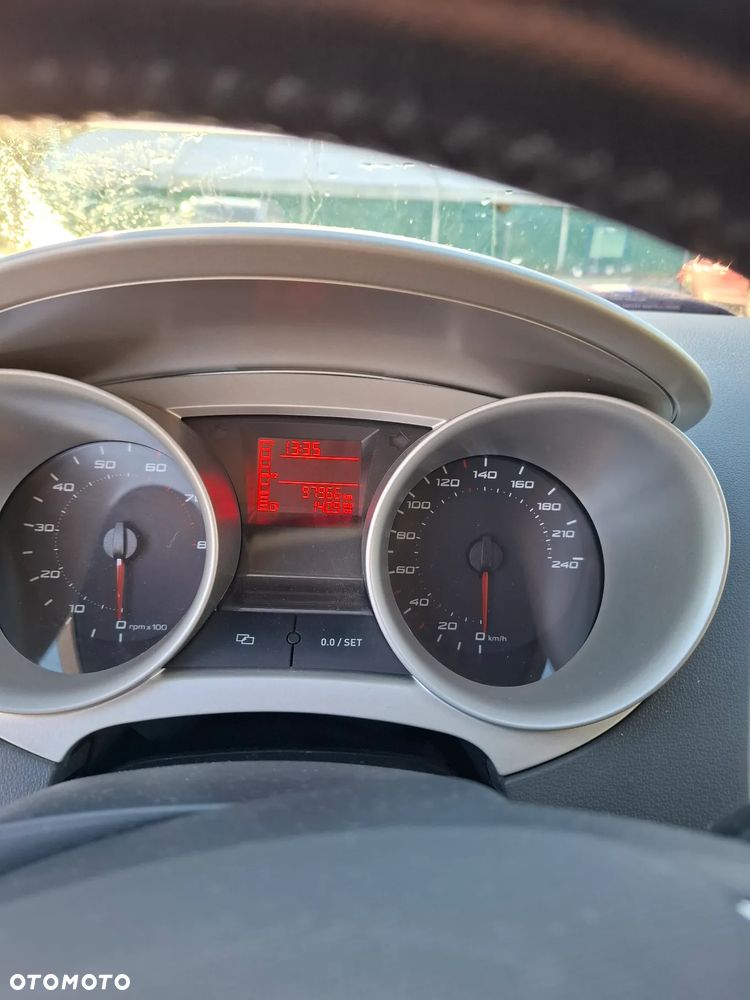 Seat Ibiza SC 1.6 16V Style DSG - 8