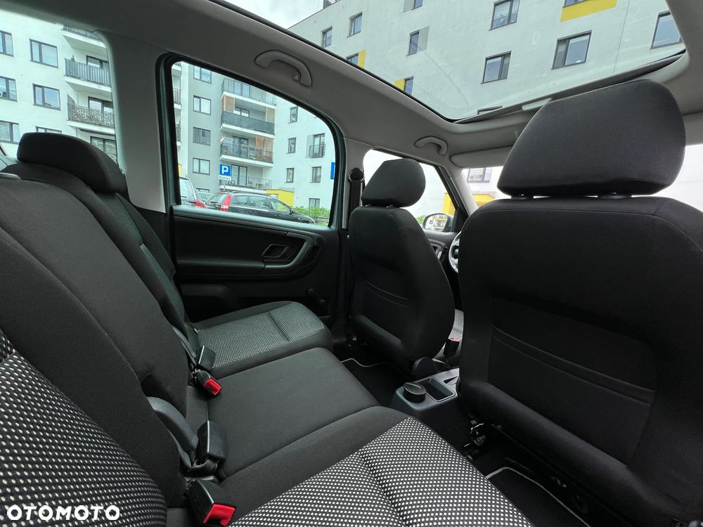 Skoda Roomster 1.4 16V Scout - 14