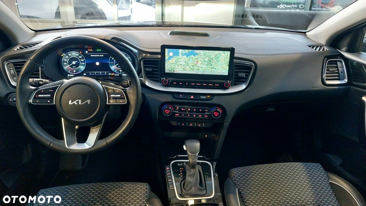 Kia XCeed - 14