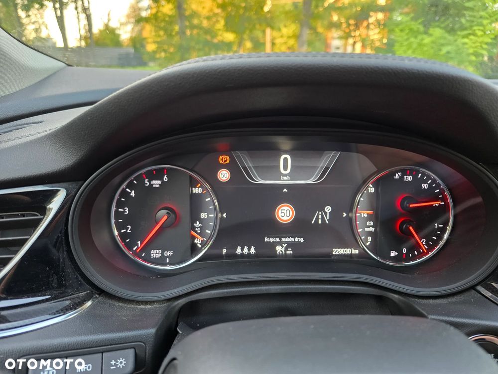 Opel Insignia - 34
