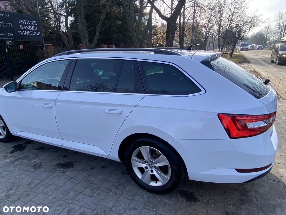 Skoda Superb 1.6 TDI GreenLine - 2