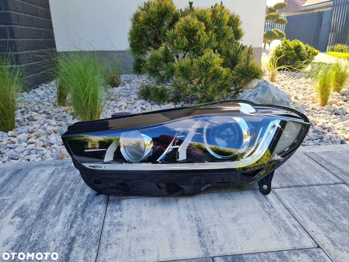 JAGUAR XE Kompletna Lampa lewa przód Bi Xenon Dynamic Led GX73-13W030-BE - 2