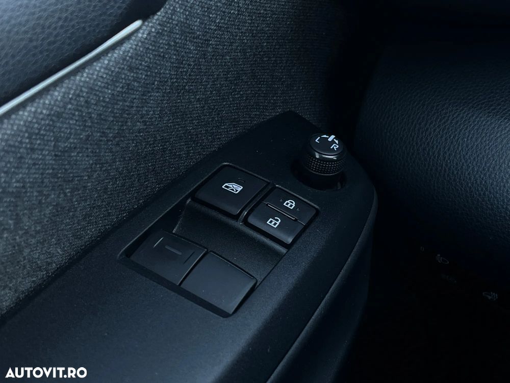 Toyota Yaris - 18