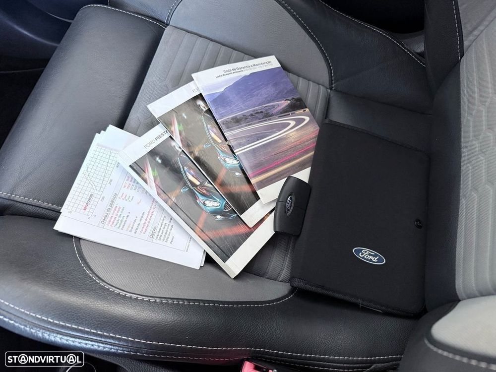 Ford Fiesta 1.0 T EcoBoost STLine - 28