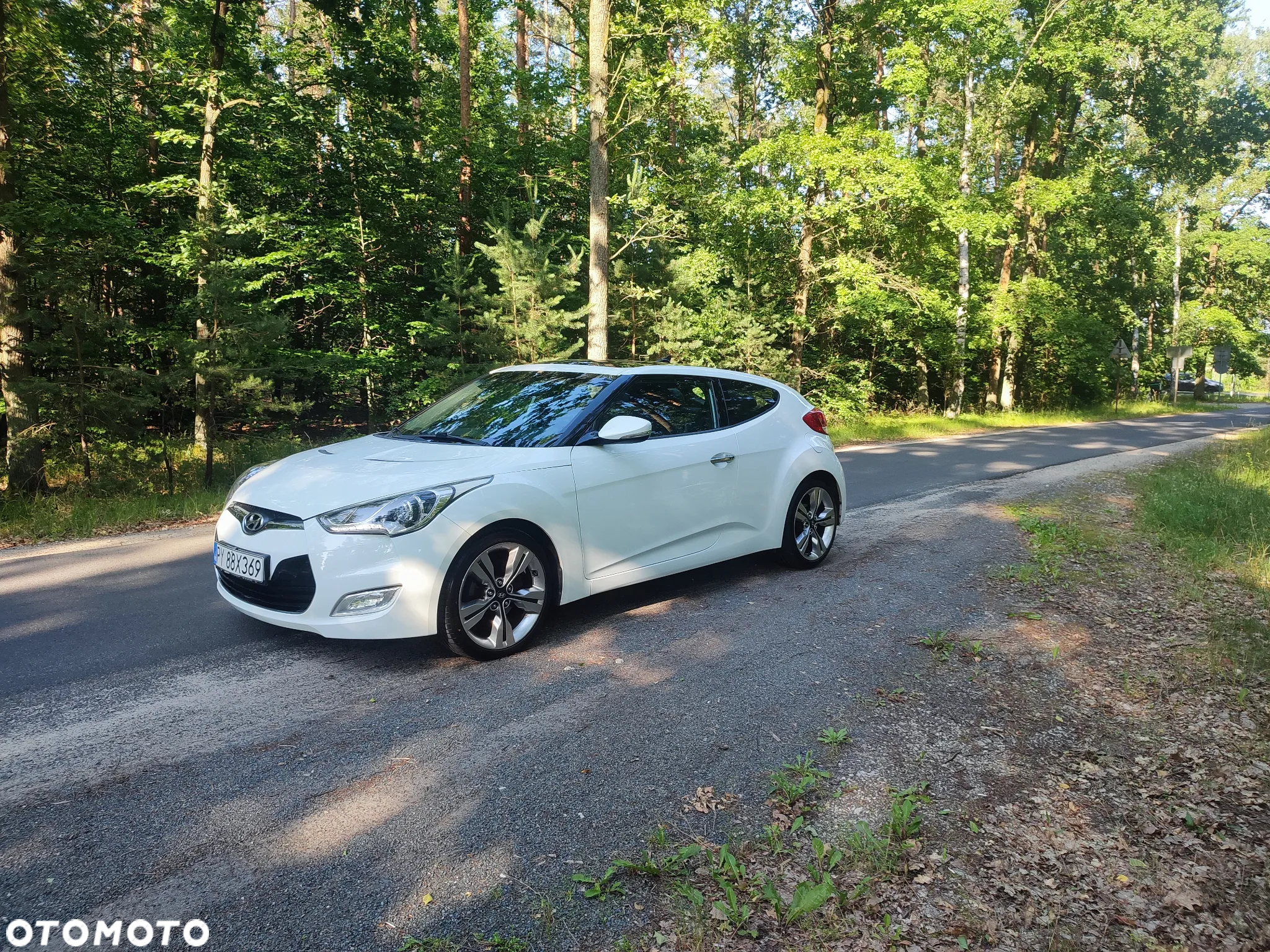 Hyundai Veloster 1.6 GDI Premium - 17