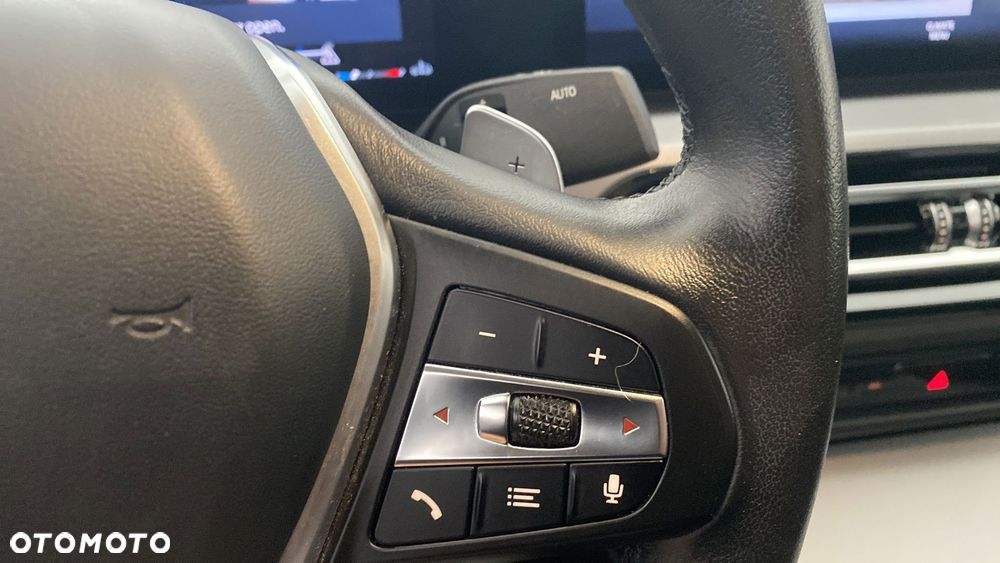 BMW Seria 3 320i xDrive sport - 22