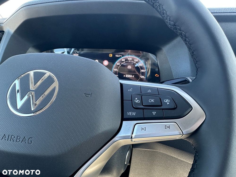 Volkswagen Crafter Podwozie z pojedynczą kabiną silnik: 2,0 l EURO VI SCR 163 KM / skrzynia biegów: Przedni napęd automatyczna 8-biegowa rozstaw osi: 4490 mm - 9