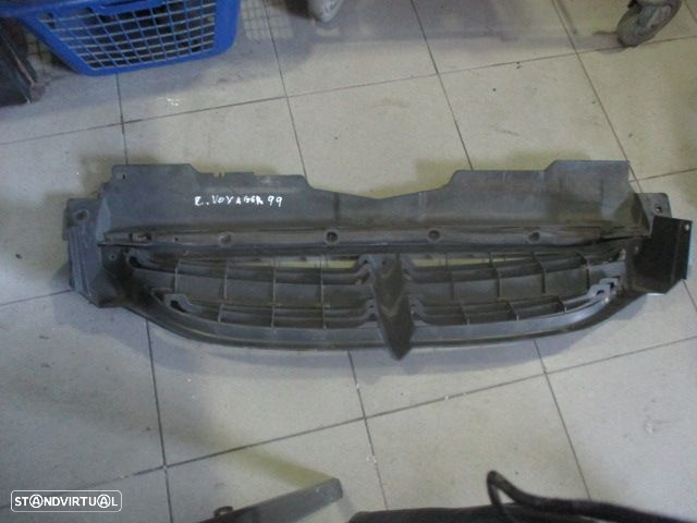 Grelha Friso 04576955 CHRYSLER VOYAGER 1999 FRENTE - 2