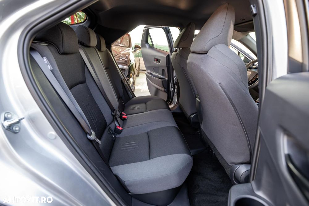 Toyota C-HR 2.0 PHEV 223 CP 4x2 CVT Exclusive - 14