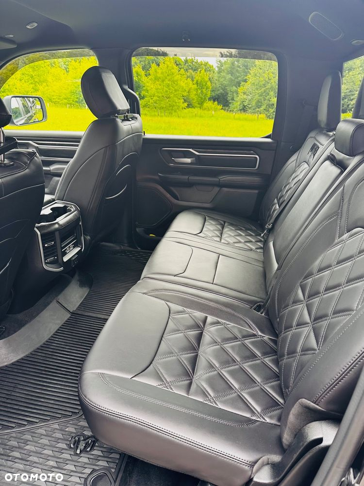 RAM 1500 5.7 Quad Cab Longbed Bighorn Black - 7