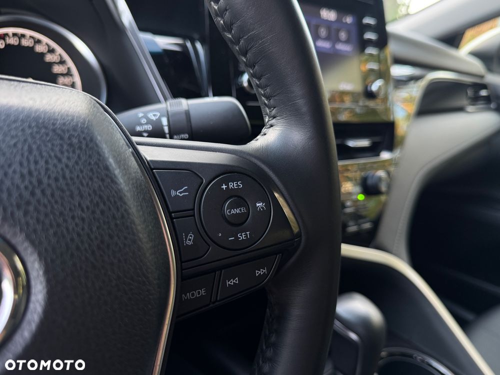 Toyota Camry 2.5 Hybrid Comfort CVT - 30