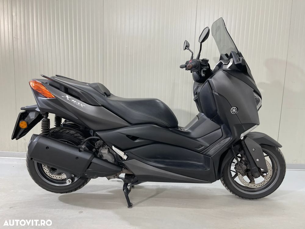 Yamaha XMAX 300 - 6