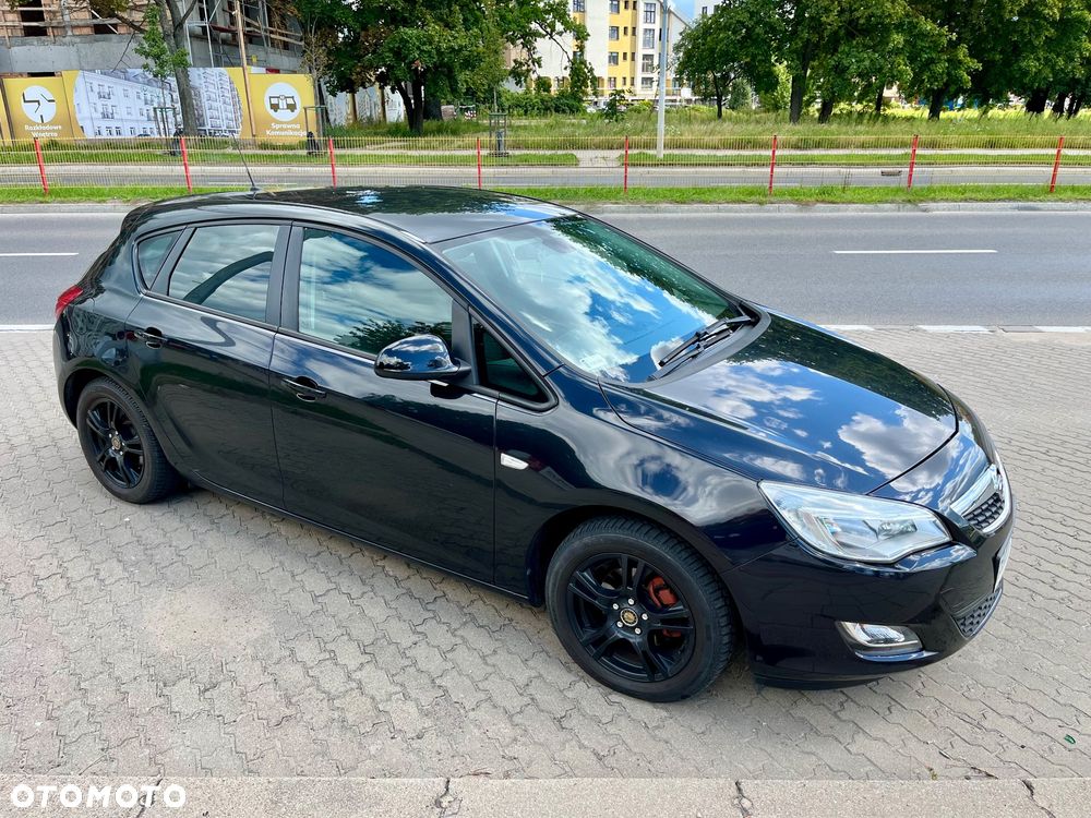 Opel Astra 1.4 Turbo Cosmo - 1